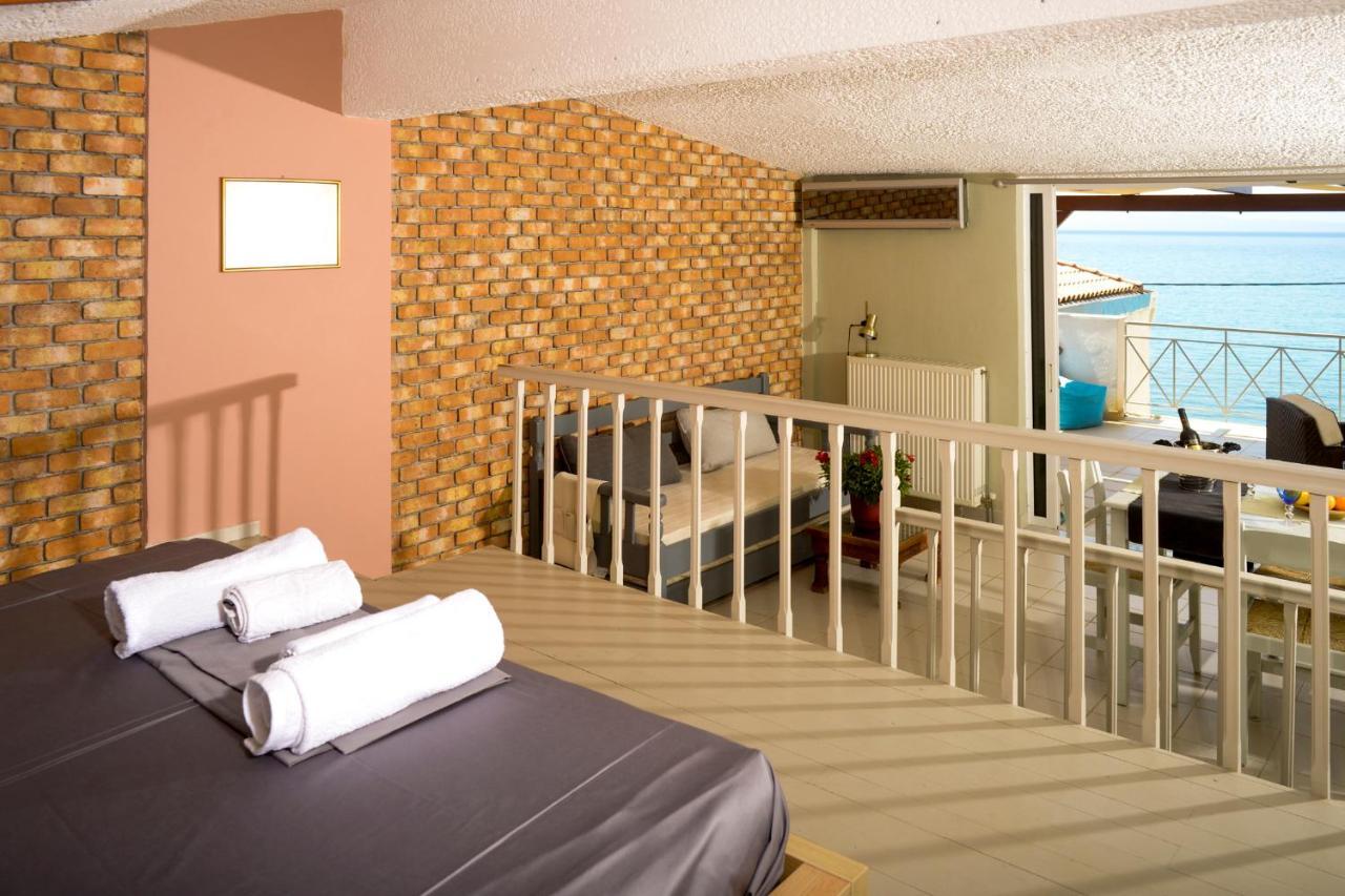 Appartement Agali 2 Superior Mezonet Front Of The Sea à Akrogiali Extérieur photo